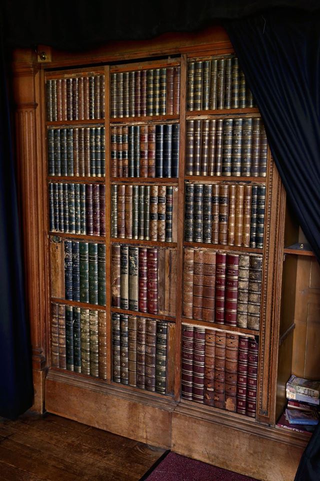 Bookcase Ingestre